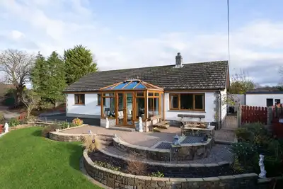 Image de Dyffryn Taf, Homely 3 bedroom bungalow with peaceful outlook