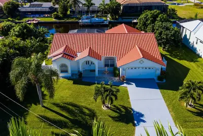 Image de Happy Cape 52