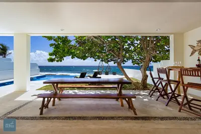 Image de Luxury 4bdr Ocean front villa