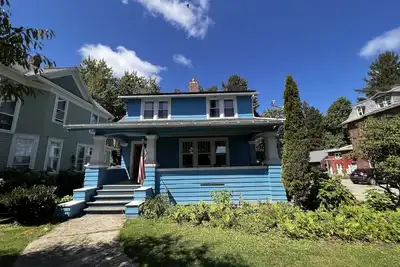 Image de Cheerful 3 bedroom home - close to Fredonia