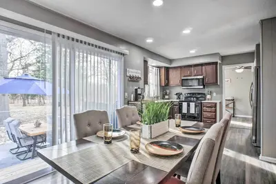 Image de Family-Friendly Springfield Home w/ Yard!