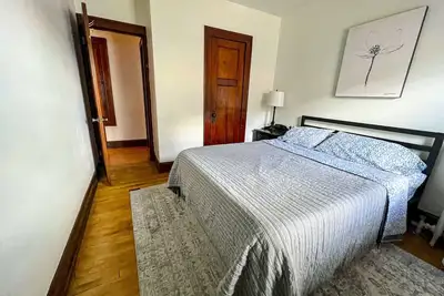 Image de Babich Building - 2 Bedroom - Lower Apt #2