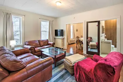 Image de Roomy Lancaster Home: Walk to Dtwn & Hospital