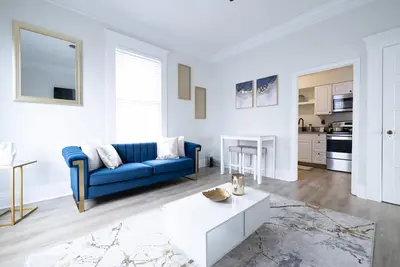 Image de Brand New Downtown Luxury Apartment