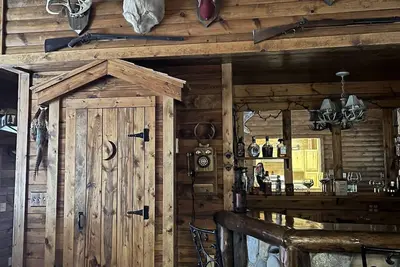 Image de The Lodge   Water front home on Beautiful Long Lake Hillman