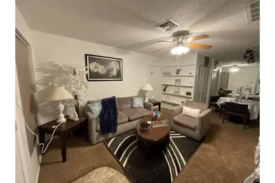 Image de Cozy Condo near West Gate