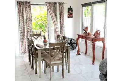 Image de Caribbean Breeze Beach House