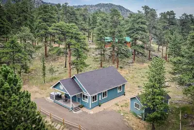 Image de Modern Cottage; Mt Views, Wildlife, Location, Hot Tub, Ev & 420 Friendly
