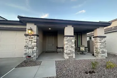 Image de Super Bowl Ready! 5 miles from State Farm Stadium