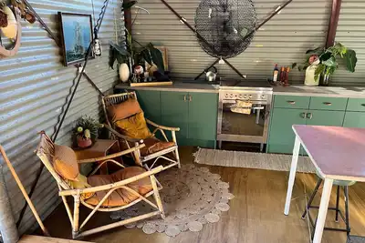 Image de Funky beach shack off-the-grid @ Kooringal