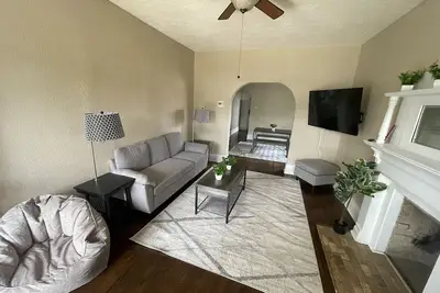 Image de Cute 2 bed 1 bath with off street parking