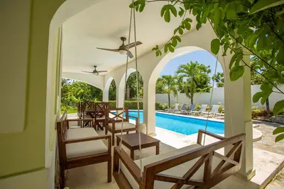 Image de Quaint Villa with Beautiful gardens