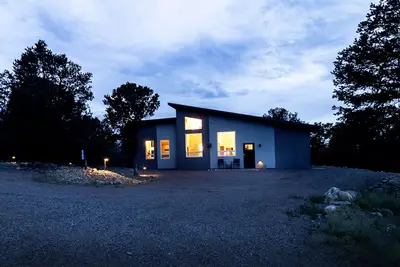 Image de Private Sanctuary: \"A luxurious mountain oasis\"