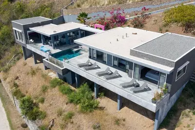 Image de Villa Crystal - Modern, Open Floorplan, Breathtaking Ocean views! !