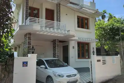 Image de Modern 3bhk Fully furnished house with Ac in master bedroom, hot water, inverter