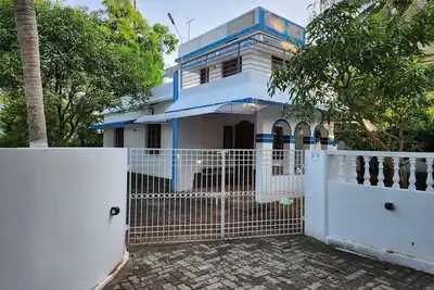 Image de Lush green 4bhk Fully furnished house with Ac in master bedroom, hot water