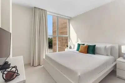 Image de Oasis by Bocobay | Luxury Palm Beach Condo