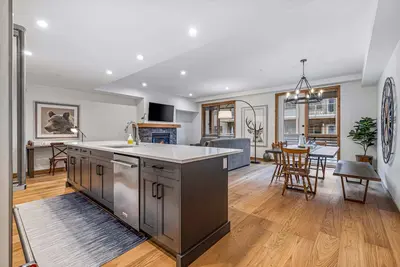 Image de Chic Urban Sanctuary in the Heart of Down