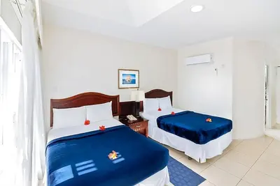 Image de Relaxing Oasis in Saint Lucia! Free Shuttle to Reduit Beach & Water Sports!