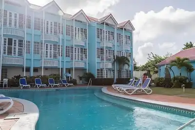 Image de Your Perfect Tropical Island Oasis! 2 Units with Balcony! Steps to Rodney Bay!