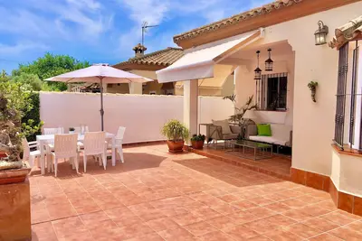 Image de Coral Villa. Ideal for romantic getaways, family and friends 15 min from the beach