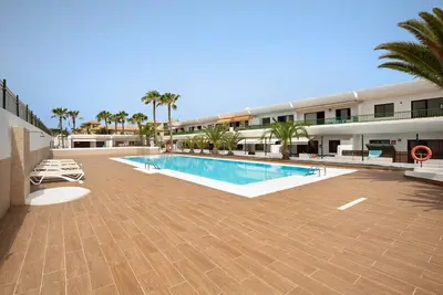 Image de Appartement de vacances 'Dunes To Explore and Relax' avec piscine partagée, terrasse privée et Wi-Fi