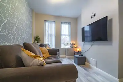 Image de Pass the Keys | Lovely 2br Terrace House Ormeau Park Area