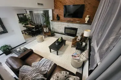 Image de 3bed, 2. 5 bath, 2car garage home  4 you to relax!