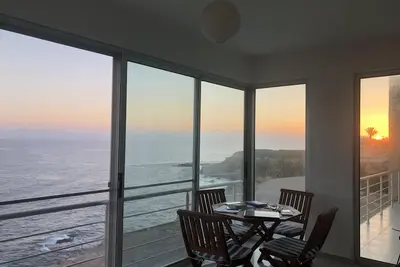 Image de Air-conditioned Apartment As Close To The Sea As You Can Get
