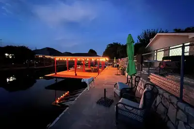 Image de Lakefront property with private boat dock  and hot tub