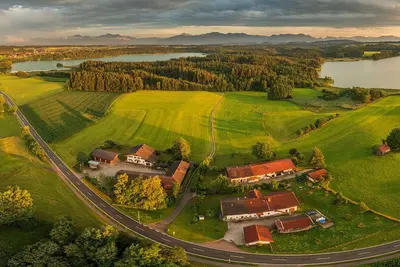 Image de Beautiful holiday flat surrounded by lakes, mountains ans nature