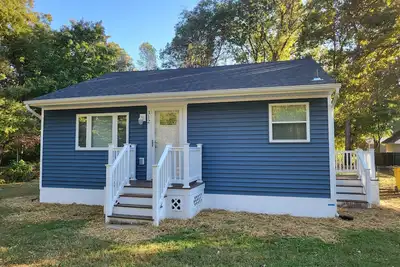 Image de Adorable House not far from Annapolis or Baltimore!