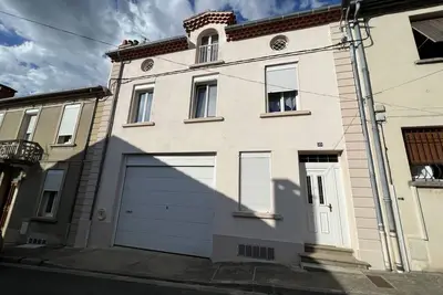 Image de Top floor townhouse with hot tub