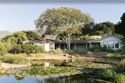 Image de 31 Day Classic California Ranch House Plus One Cottage