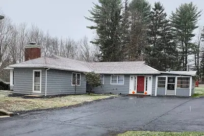 Image de Camelback 5 min away! billiard, foosball surrounded by woods Lodge