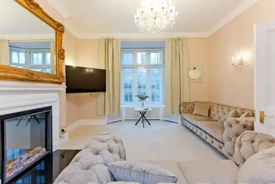 Image de Beautiful House By Regents Park