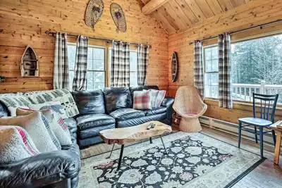 Image de Andover Cabin Retreat w/ Hot Tub & Fireplace!