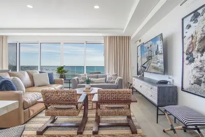 Image de Awesome 3 bedroom condo Encantame Tower E 301