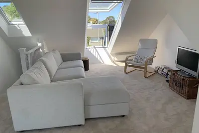 Image de Newly refurbished house with sea views in Dulston area