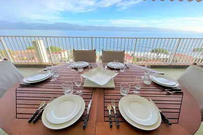 Image de Grand appartement 4 pièces avec terrasse, climatisation et parking à Ajaccio
