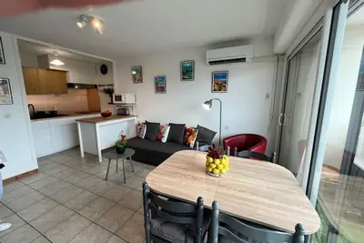 Image de Appartement T2 avec loggias, face aux thermes, parking privé, Wifi gratuit, animaux admis - Balaruc