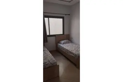 Image de amateurs de plage et de surf