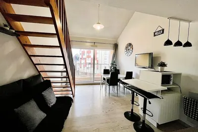 Image de Studio mezzanine proche mer avec balcon