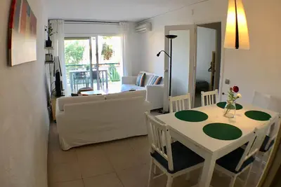 Image de Great place Hundred meters from the Mediterranean