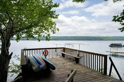 Image de West Lake Farm Skaneateles Lake, Lake Front.