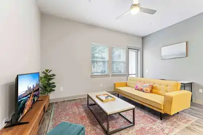 Image de Upscale 1br luxe suite close to Downtown w/ fast WiFi