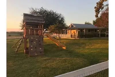 Image de Cozy Country Bunkhouse