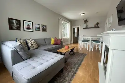 Image de Cute 2 bedroom home, great for work, family or friends.