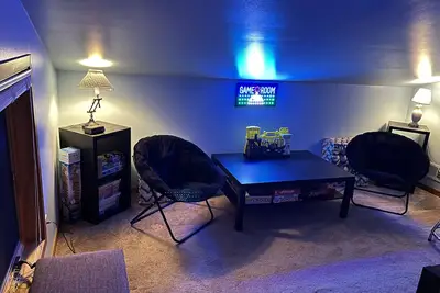 Image de Log home Lake Koshkonong and Rock River!