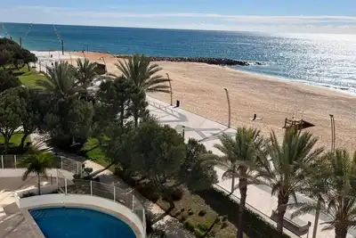 Image de Beachfront  w/Pool Penthouse By Centralgarve